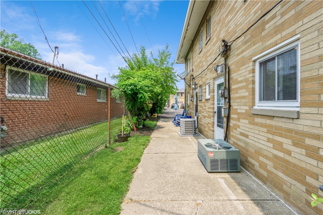 Arlington Condo - Residential