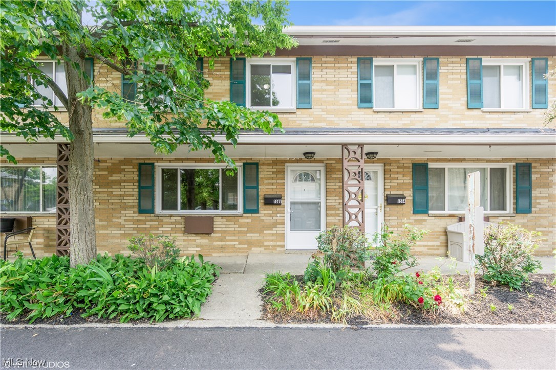 Arlington Condo - Residential