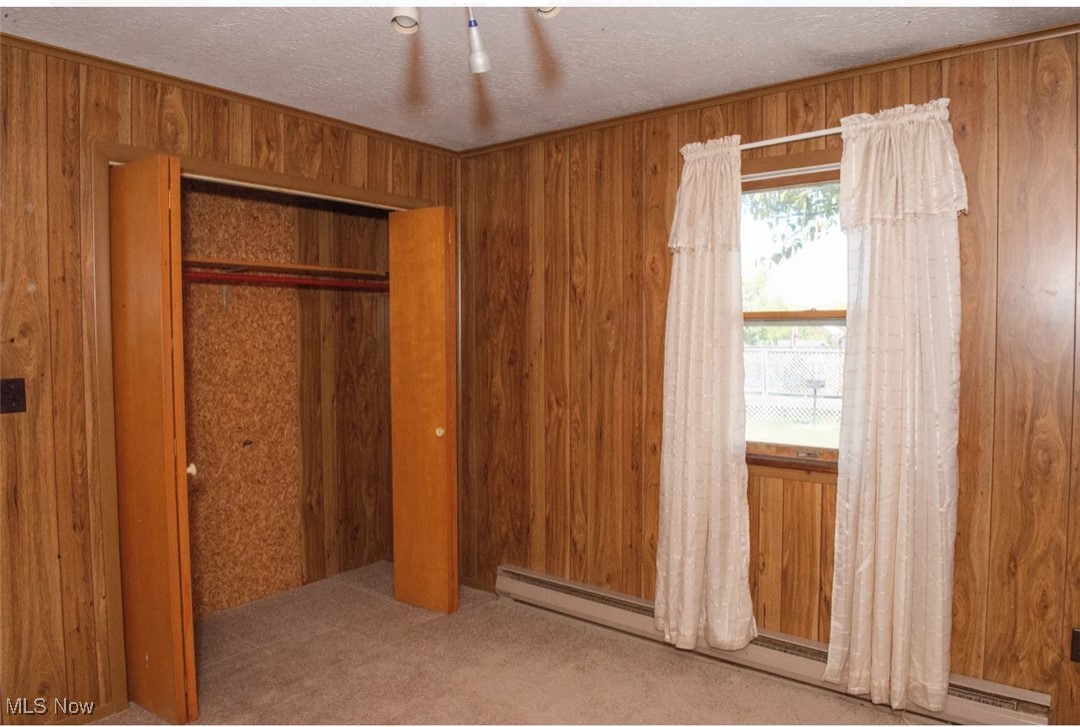 Roseview Acres - Residential