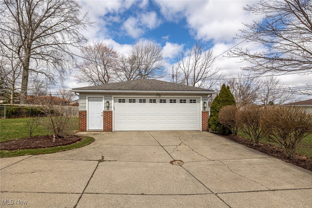 3320 Augustine Drive, Parma, Ohio image 33