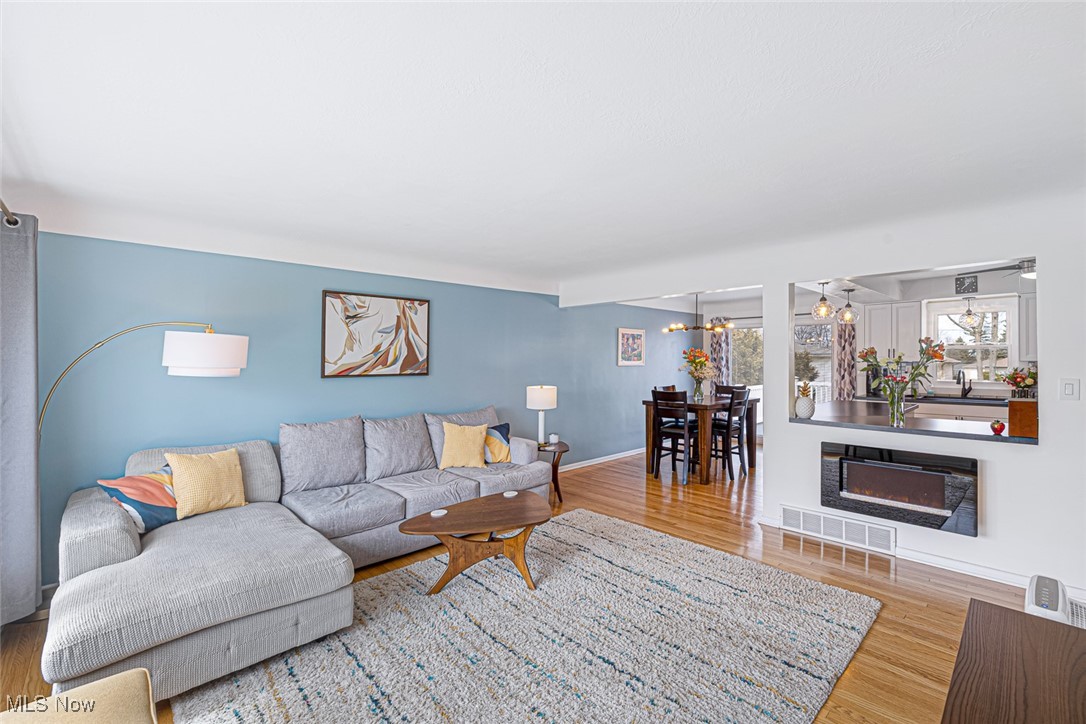 3320 Augustine Drive, Parma, Ohio image 10
