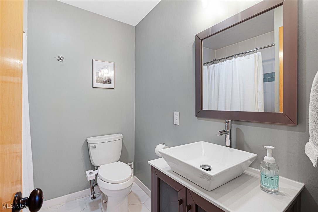 3320 Augustine Drive, Parma, Ohio image 16