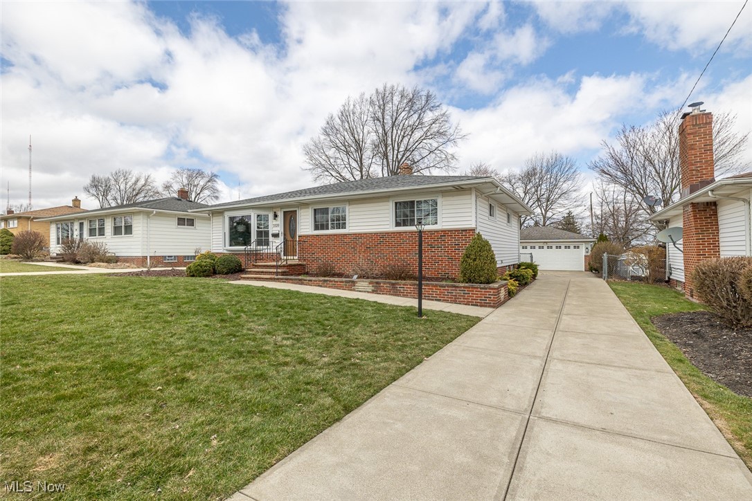 3320 Augustine Drive, Parma, Ohio image 32