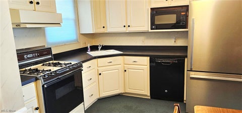 Tiny photo for 2137 Maplewood Road, Stow, OH 44224 (MLS # 5255556)