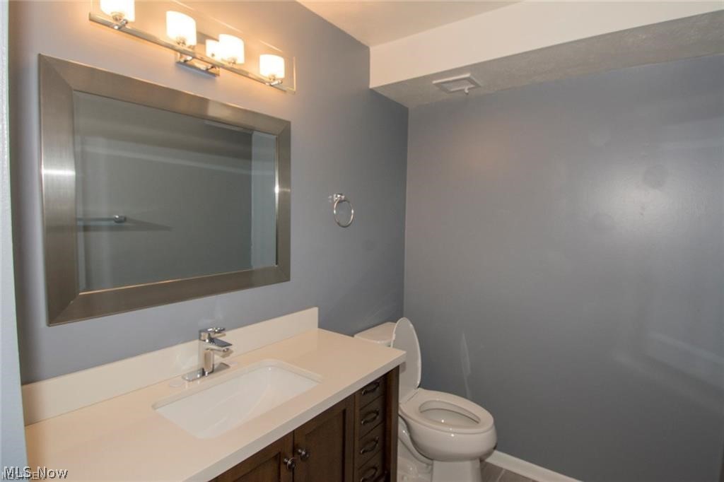 Golden Oaks Condo - Residential