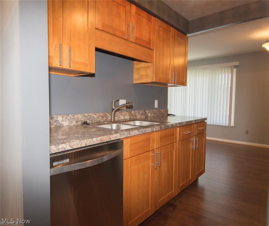 Golden Oaks Condo - Residential