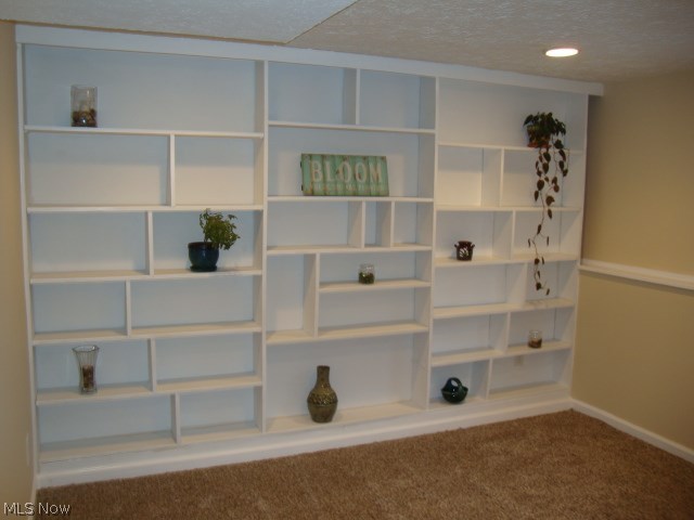 White Oak Drive 06 - Residential