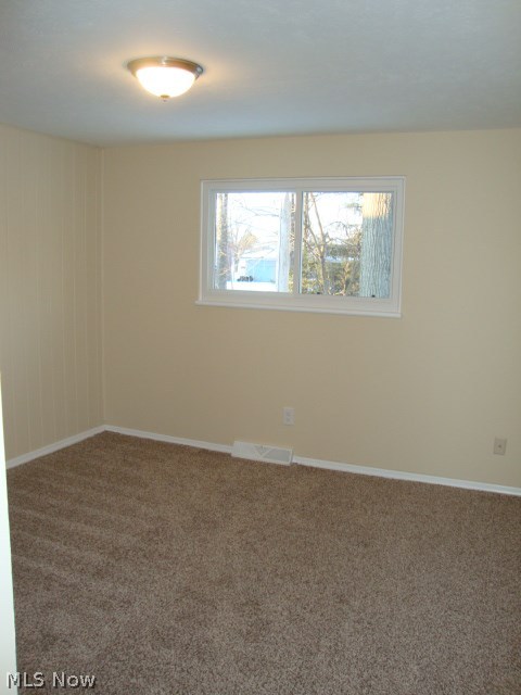 White Oak Drive 06 - Residential