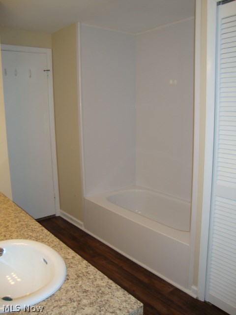 White Oak Drive 06 - Residential