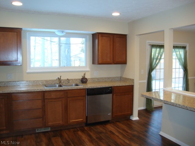 White Oak Drive 06 - Residential