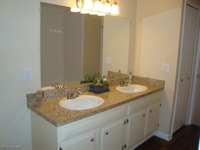 White Oak Drive 06 - Residential