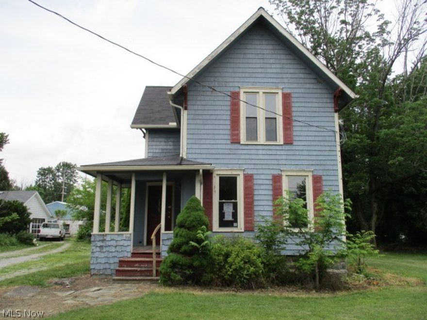 Welcome home to 306 South Main Street in Oberlin, Ohio!  This adorable colonial is ready and just waiting for your personal touches!  Plenty of large windows provide the home with lots of natural sunlight. Home features lovely hardwood flooring.  The kitchen has unique and beautiful cabinets that provide plenty of storage space.  A full basement just waits for you to complete it.  The large yard is a wonderful place for your summer entertaining.  Come and see what this home has to offer!  HUD #412-504494. Property is being sold "as-is".  It is FHA UI. Buyer is responsible for all due diligence and inquiry of all property information and condition. Owner occupancy restrictions may apply.
*Equal Housing Opportunity* Please visit HUDHomeStore for additional information or to view more available properties.