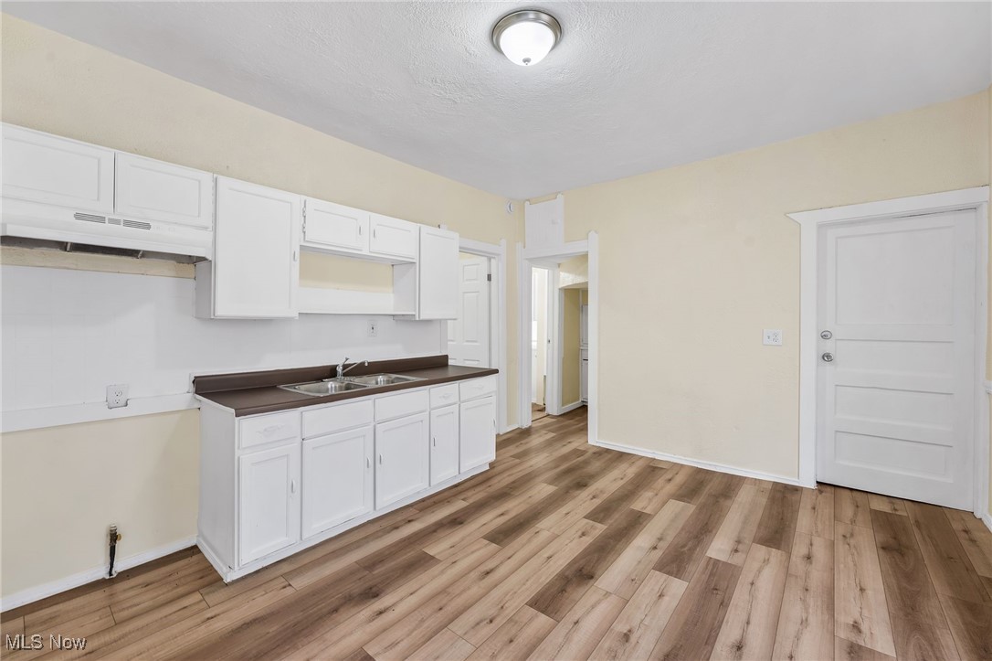 2100 W 95th Street