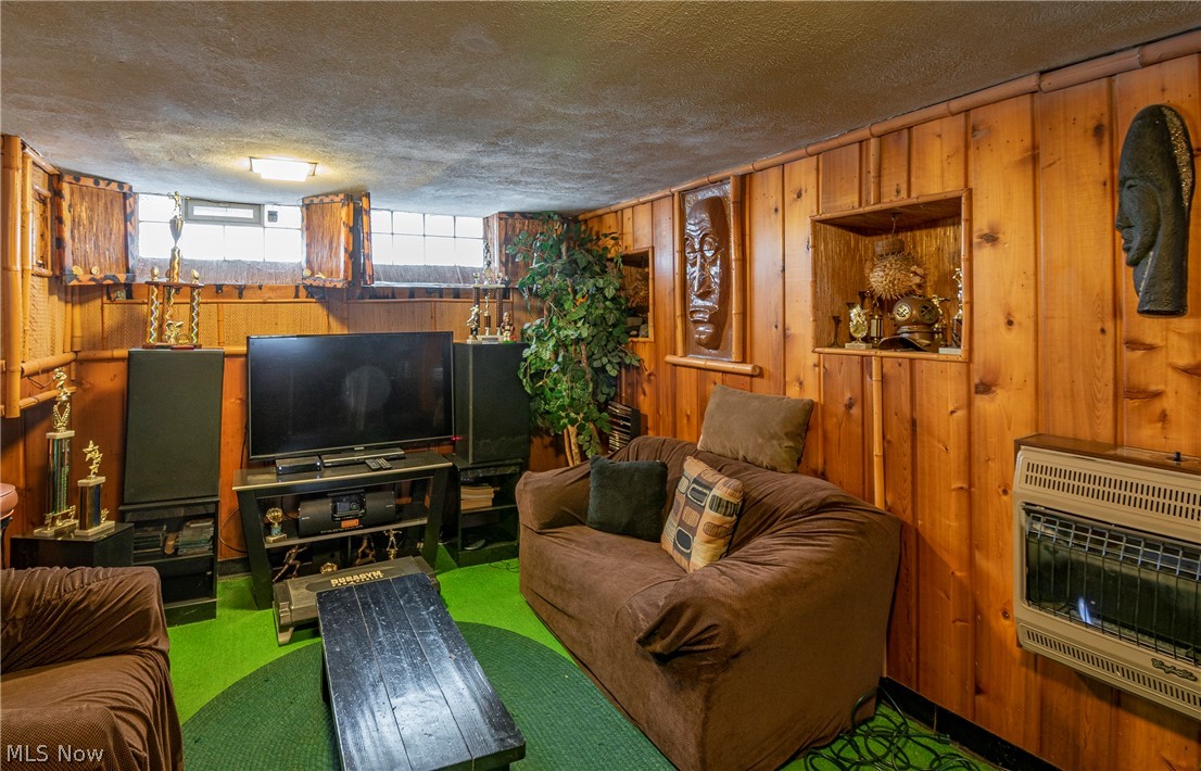 Lee Harvard Square - Residential