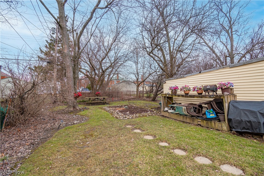 Lee Harvard Square - Residential