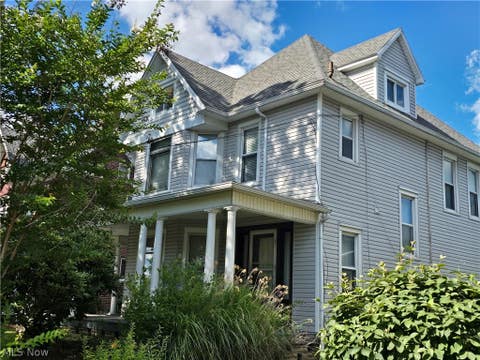 Homes For Sale - 407 Williams Avenue<br/> Wood County, Williamstown, WV 26187