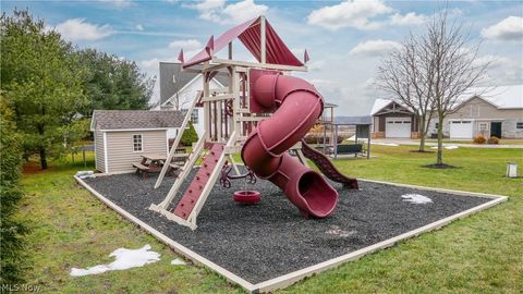 Tiny photo for 9561 Creaser Road, North Bloomfield, OH 44450 (MLS # 5187685)