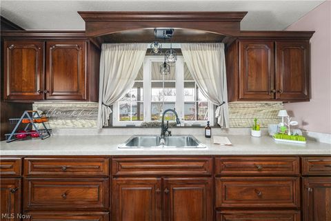 Tiny photo for 9561 Creaser Road, North Bloomfield, OH 44450 (MLS # 5187685)