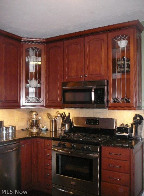 Thomas Macbeth - Residential