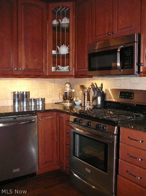 Thomas Macbeth - Residential