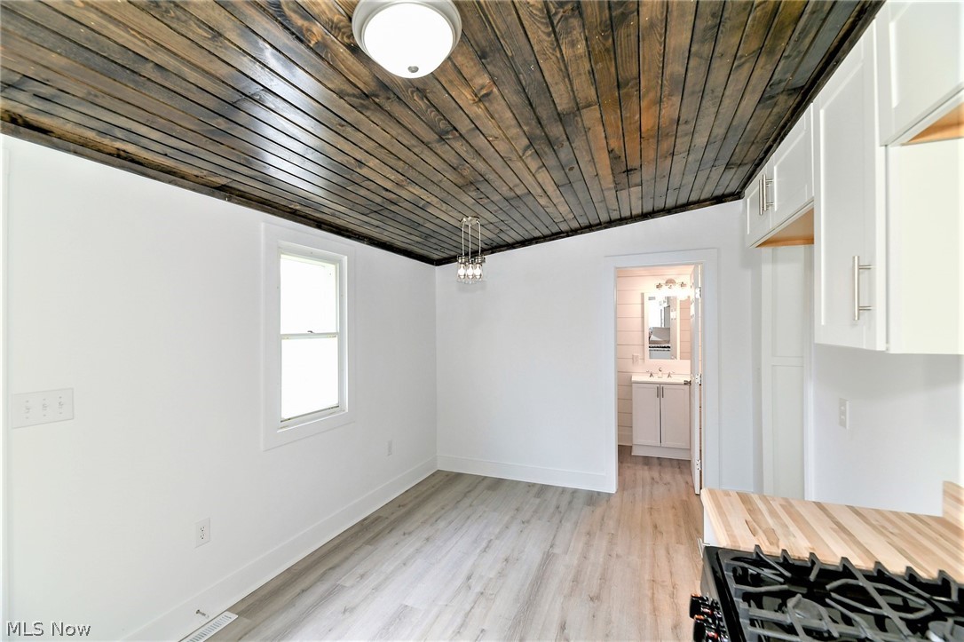 John Mcnamaras Shannonside Al - Residential