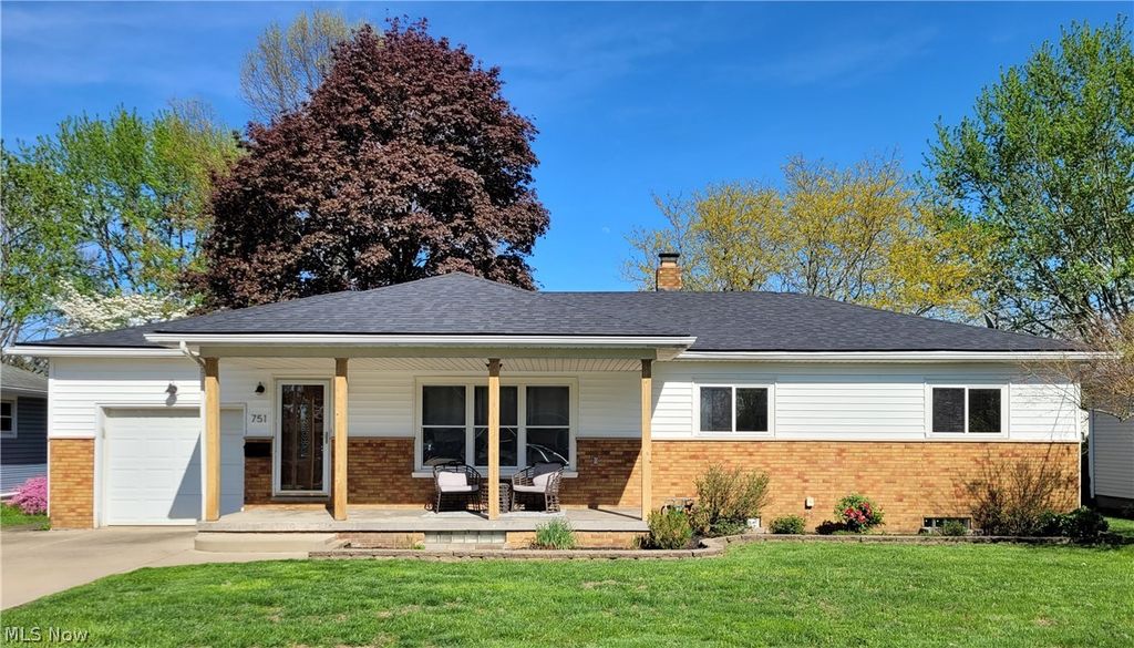 Photo of 751 Woodstock Road, Akron, OH 44312 (MLS # 5205174)