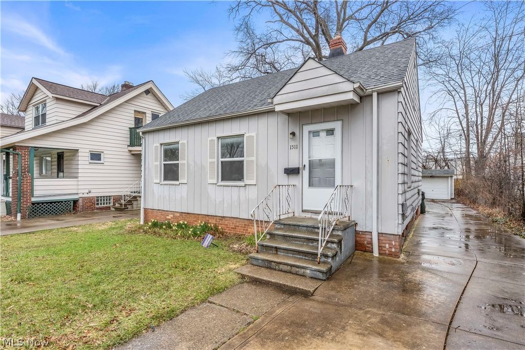 Photo of 1511 E 196th Street, Euclid, OH 44117 (MLS # 5195559)