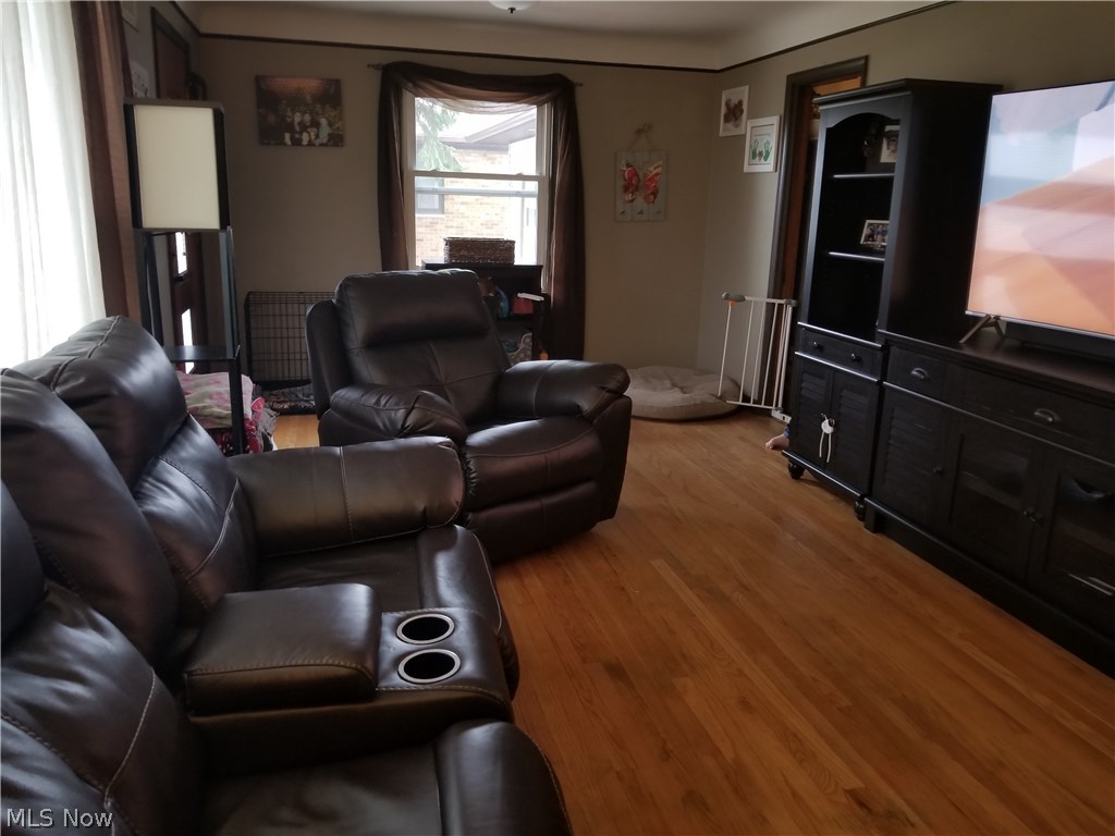 Tuxedo Lake Park 02 - Residential