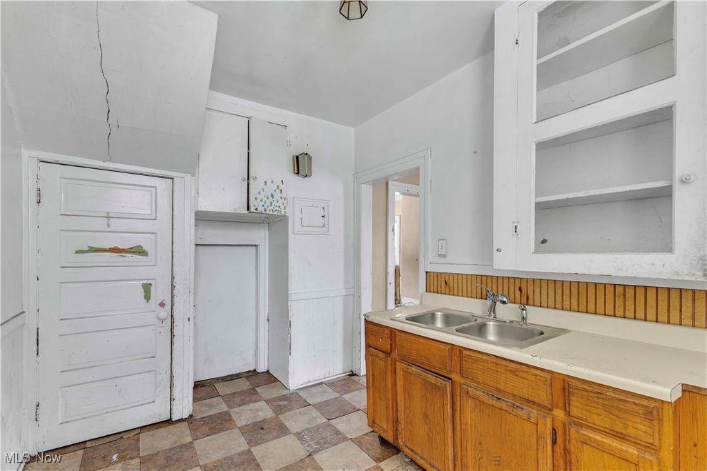 Photo of 9407 Detroit Avenue #2, Cleveland, OH 44102 (MLS # 5183159)