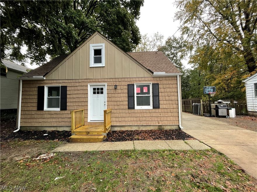 Fully updated 3 bedroom 1 bathroom bungalow with a detached 2.5 car garage conveniently located in Painesville. New Windows, Flooring, Appliances, kitchen cabinets and electric were added to the garage.  Walking distance to shopping, YMCA, restaurants and much more.
