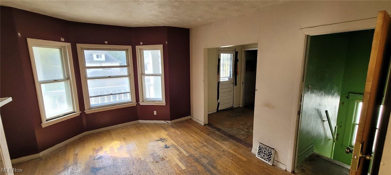 Realty Trust Co/Gordon Farm Su - Residential Income