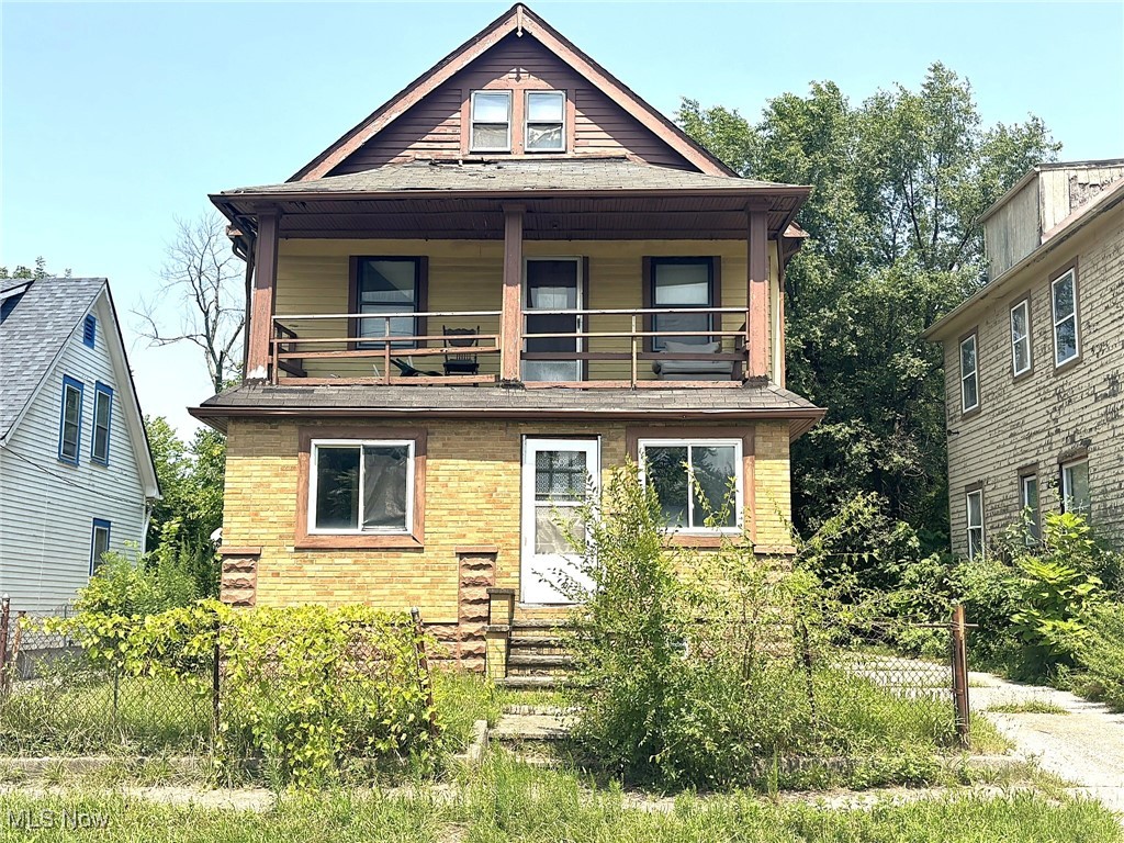 Look at this great value add property! Investors, bring this back to life! This spacious up and down duplex offers so much potential! Down unit contains kitchen area, dining room, living room, private enclosed front porch area, and two good sized bedrooms, front and back entrance! Second unit consists of the second and third level that has 3 possibly four bedrooms, living room, dining room, kitchen, full bathroom and private second level porch! Large unfinished basement with separate storage rooms for each unit, laundry hookups, glassblock windows and more! Roof patched 2015, original furnaces, 2008 and 2014 Hot water tanks, newly updated electrical panels, cement pad for a future garage or parking, Wood siding! Close to parks, freeway access, hospitals, shopping, restaurants, minutes from downtown! Selling AS IS! Seller will not turn on any utilities for any inspections. Hurry this will not last long! Contact me today with questions or to view.