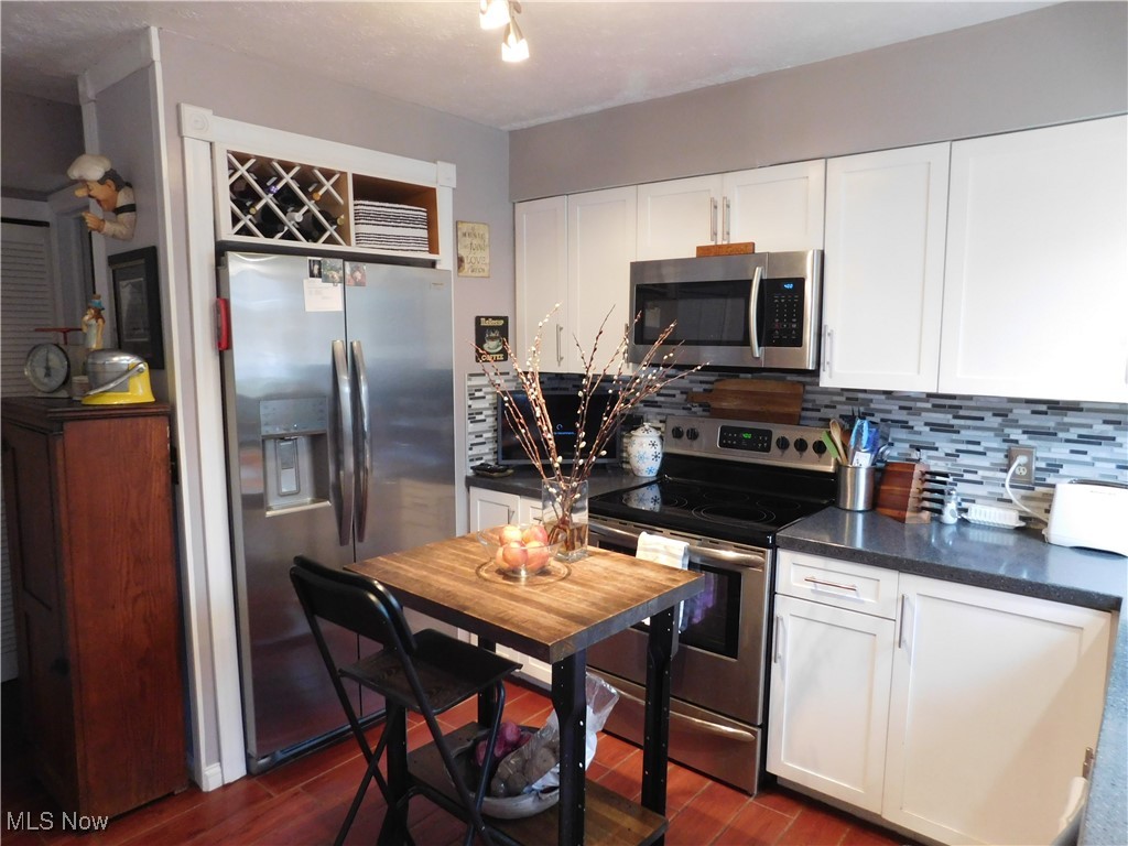 8264 Deepwood Boulevard #6, Mentor, Ohio image 17