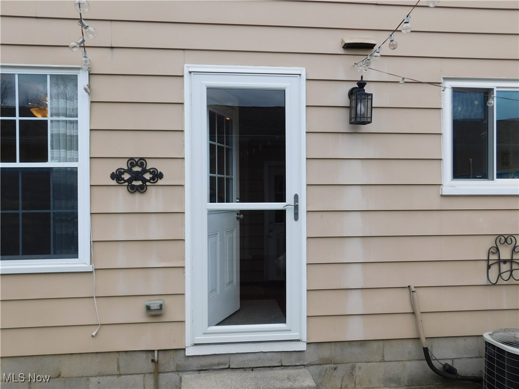 8264 Deepwood Boulevard #6, Mentor, Ohio image 33