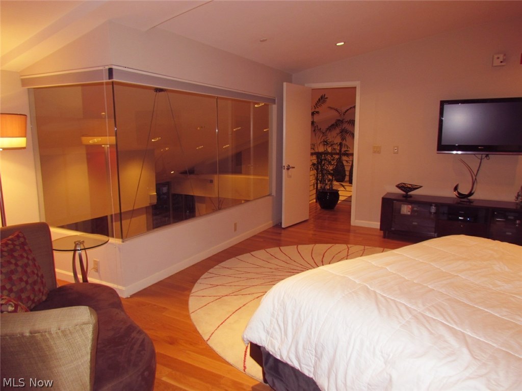 Pinnacle Condo Ph 02a - Residential