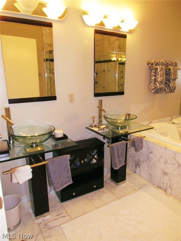 Pinnacle Condo Ph 02a - Residential