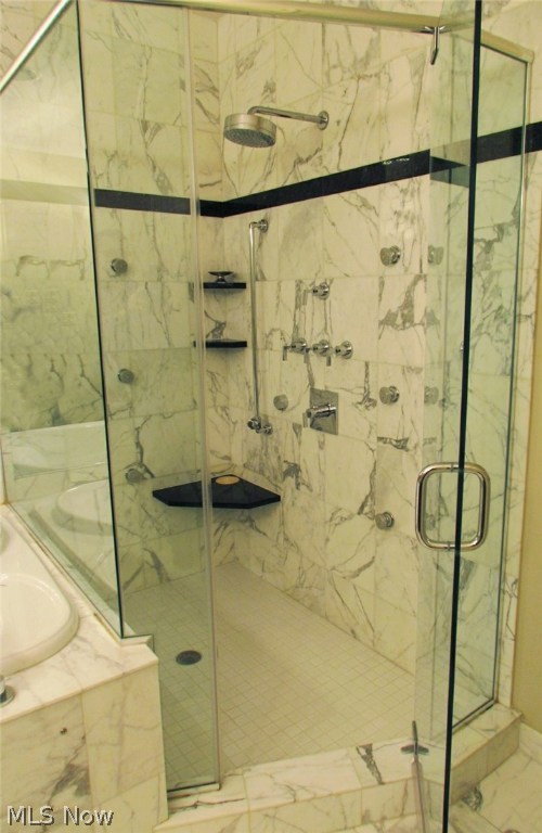 Pinnacle Condo Ph 02a - Residential