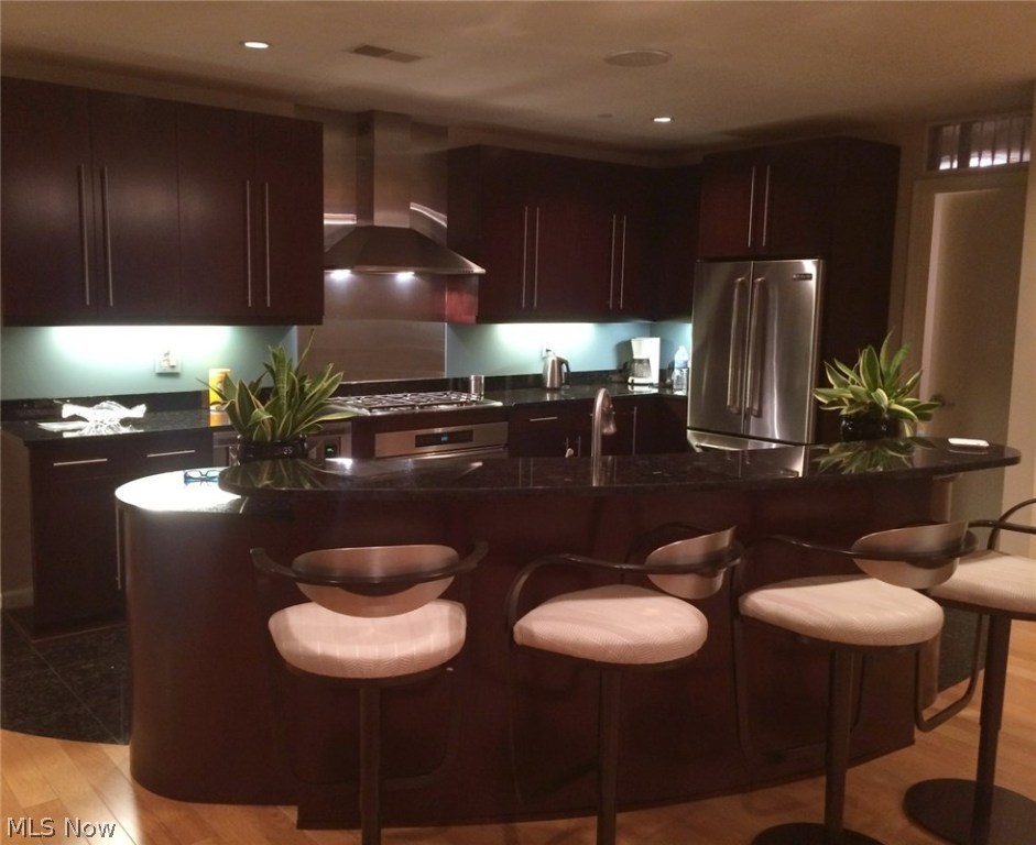 Pinnacle Condo Ph 02a - Residential