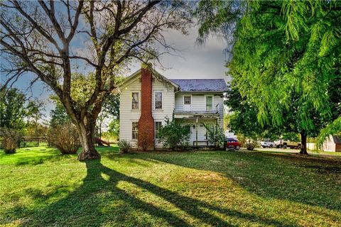 Homes For Sale - 3979 State Route 534<br/> Southington, OH 44470