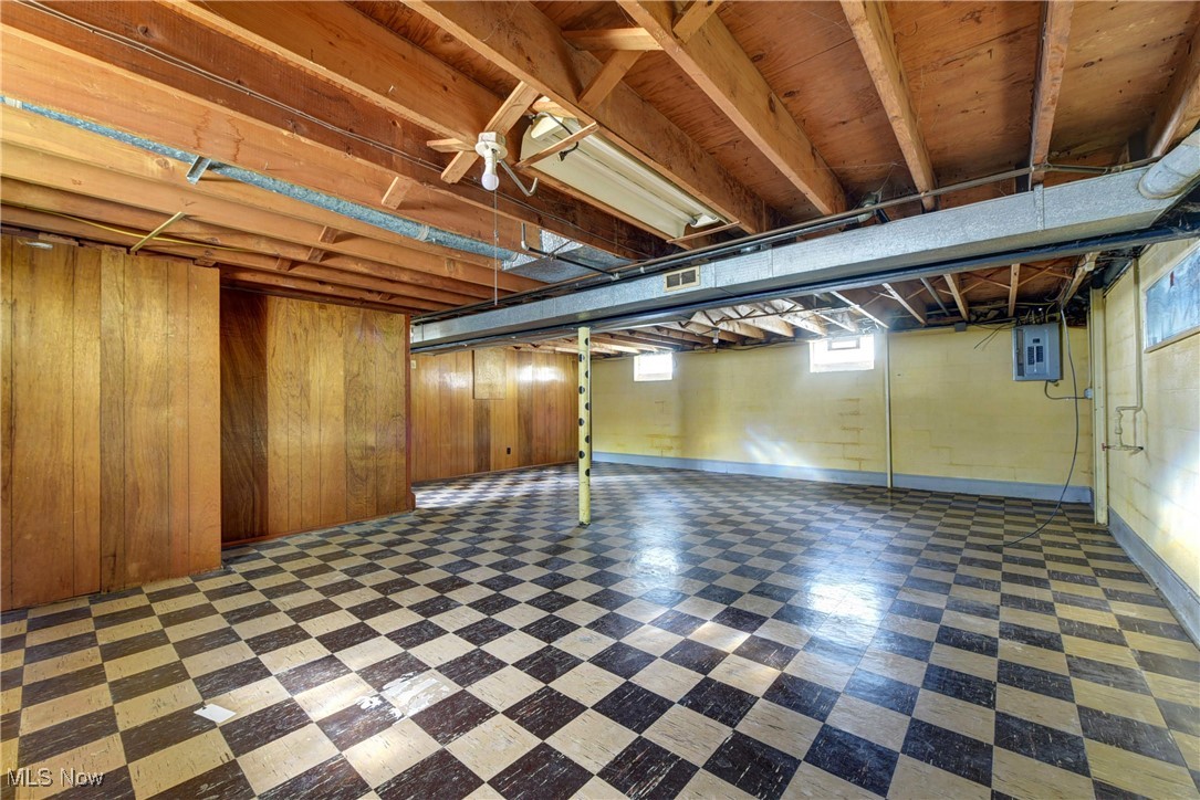 24305 Normandy Drive, Olmsted Falls, Ohio image 32