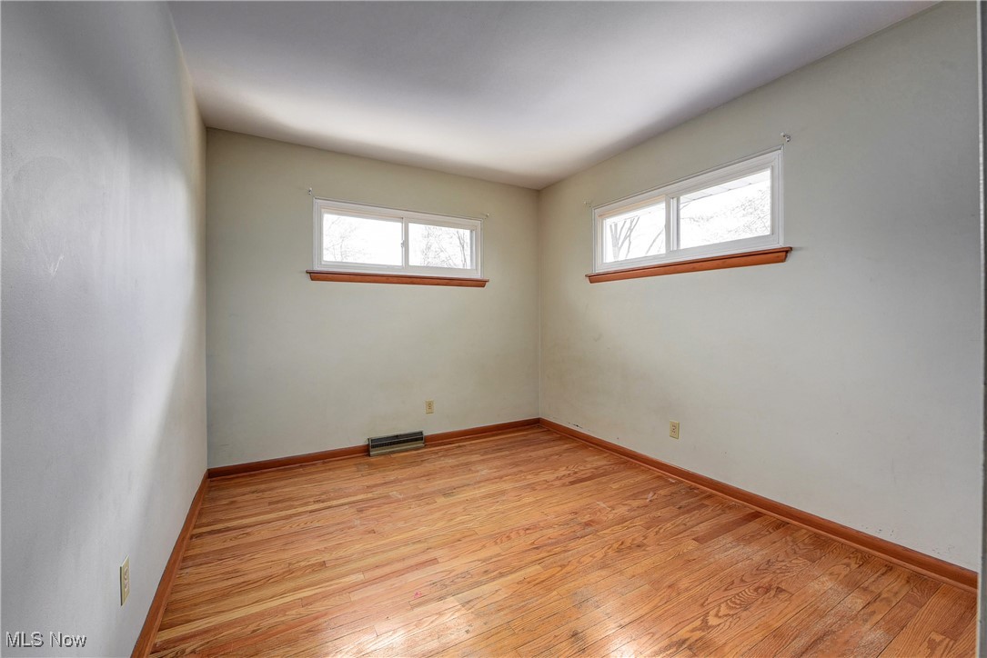 24305 Normandy Drive, Olmsted Falls, Ohio image 26