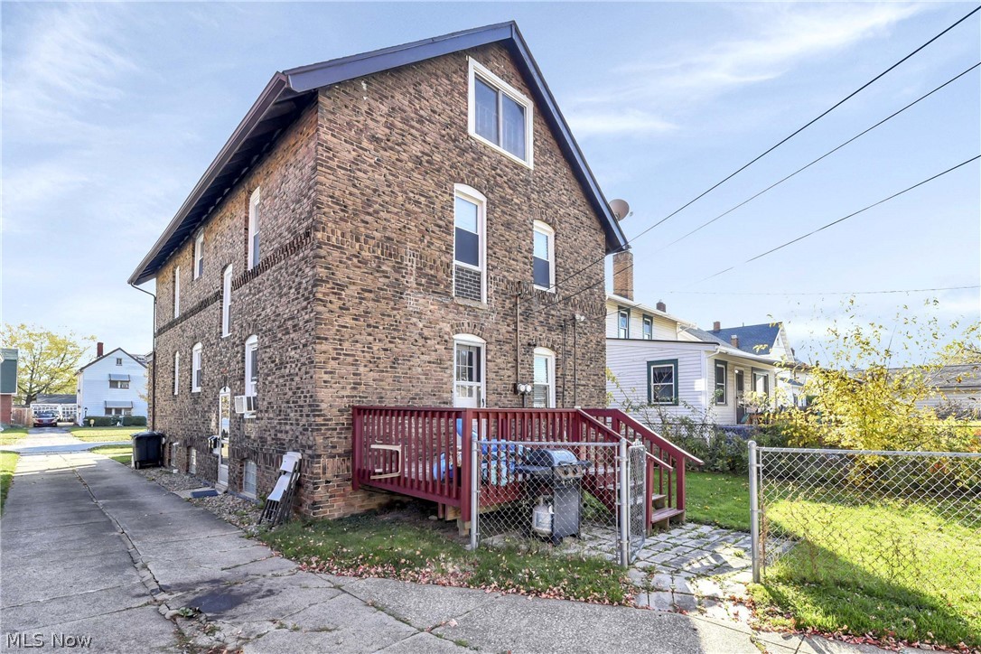 Madison View - Residential Income