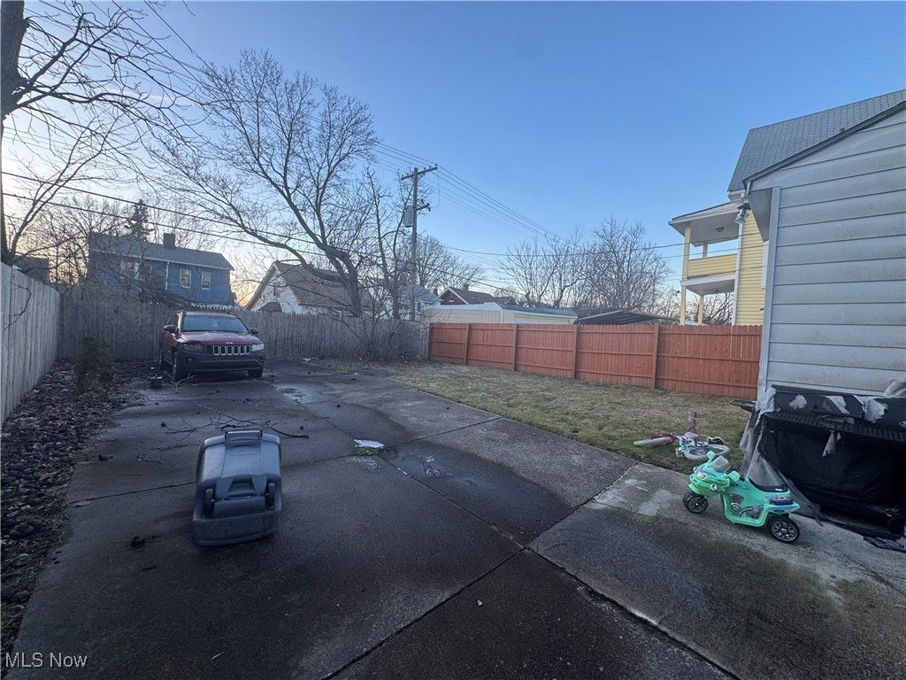 Photo of 3552 E 110th Street, Cleveland, OH 44105 (MLS # 5183454)