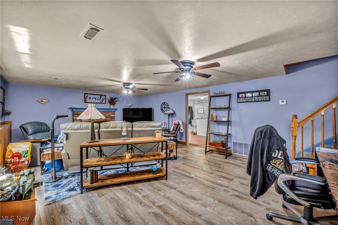 25017 Randall Drive, North Olmsted, Ohio image 25