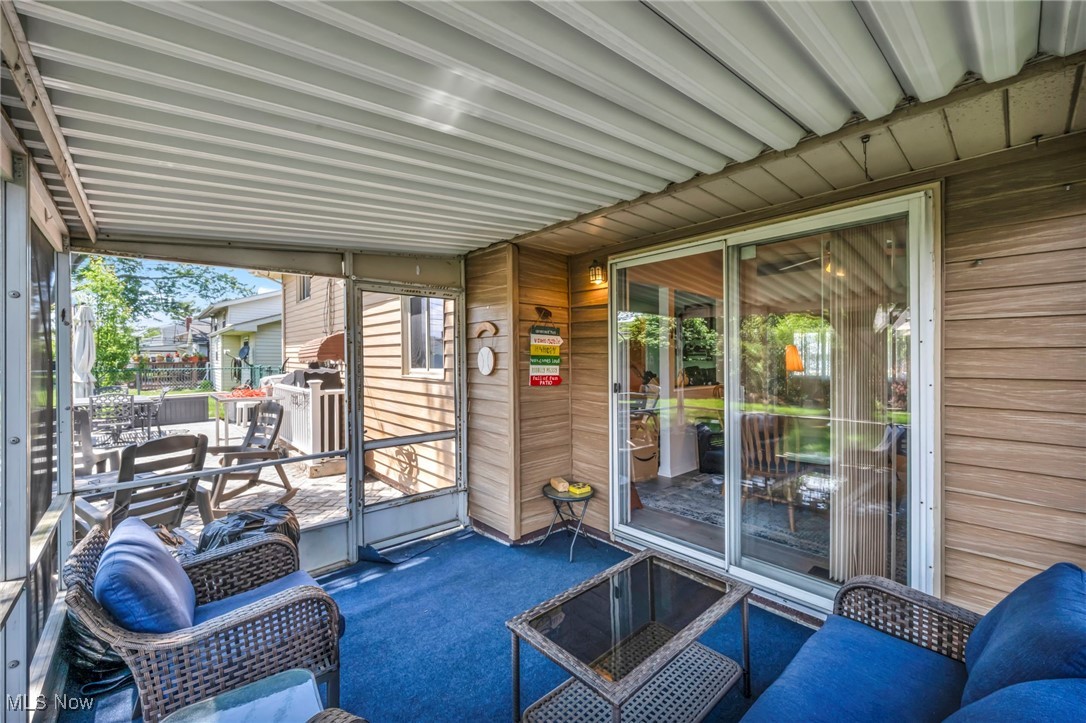 25017 Randall Drive, North Olmsted, Ohio image 31