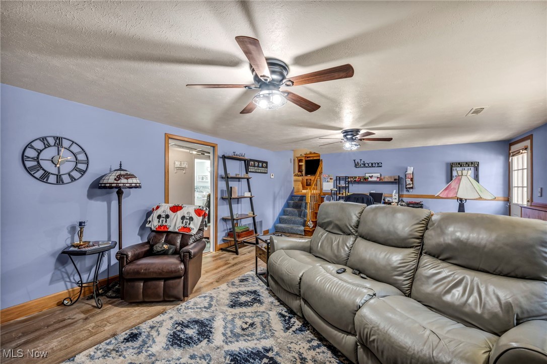 25017 Randall Drive, North Olmsted, Ohio image 23