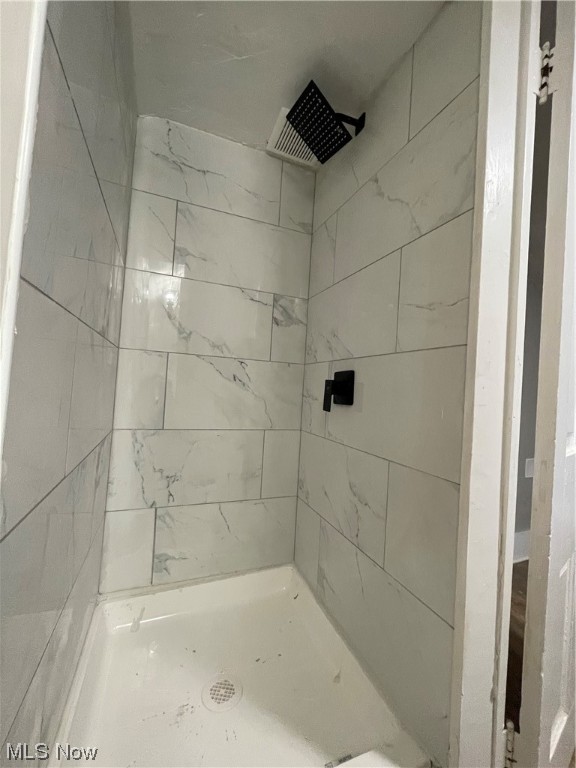 Hezekiah Dunham & Others - Residential Lease