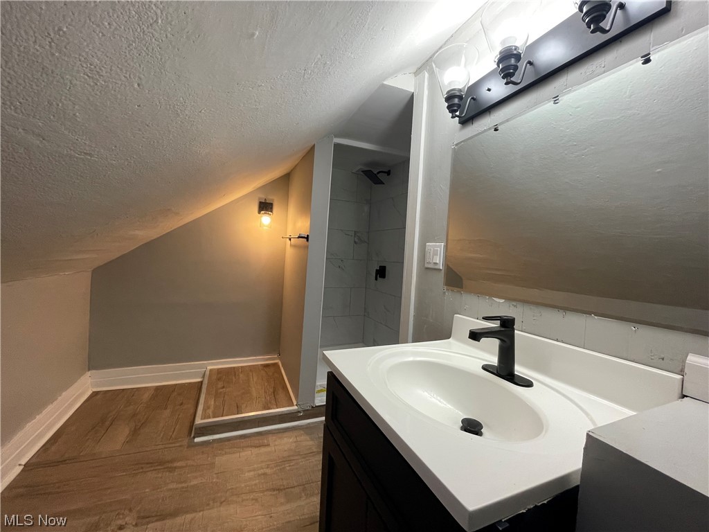 Hezekiah Dunham & Others - Residential Lease