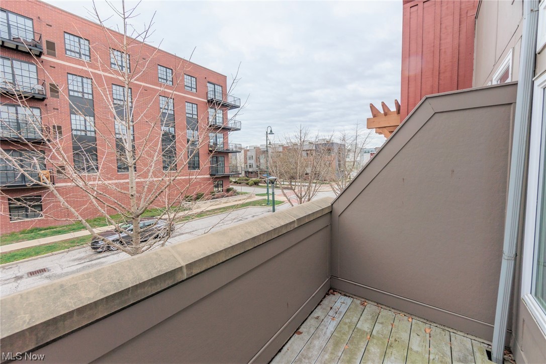 Battery Park Twnhms Condo - Residential