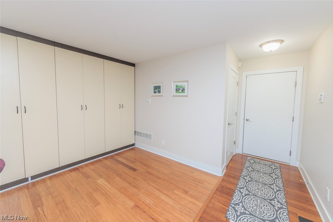 Battery Park Twnhms Condo - Residential